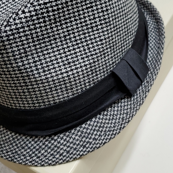 Hat - Picture 2 of 2